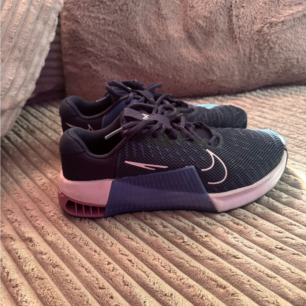 Nike Women's Metcon Navy and Pink Athletic Shoes
